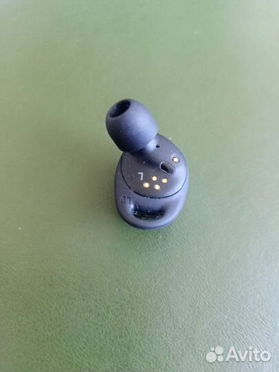 Беспроводные наушники samsung gear iconx