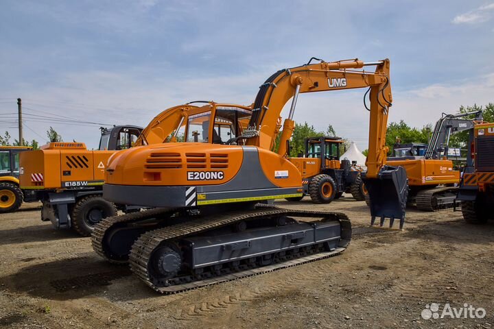 Гусеничный экскаватор UMG E200NC, 2023