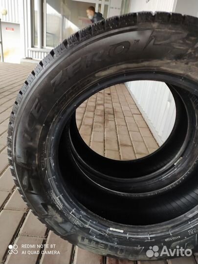Pirelli Ice 215/65 R17