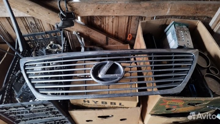 Решетка радиатора Лексус ls460