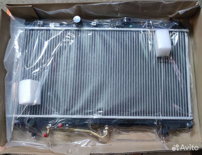 Радиатор охлаждения Toyota