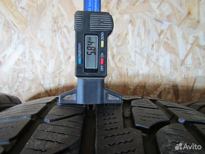 Nokian Tyres WR SUV 265/60 R18