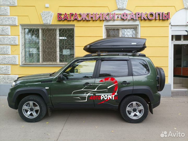 Автобокс Вояж 440л черный усиленный на Niva Travel