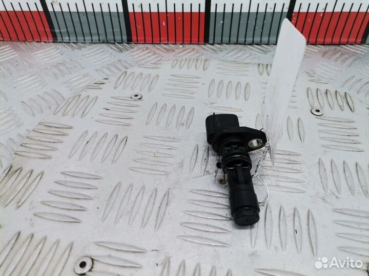 Датчик распредвала Nissan Almera Tino V10 рест