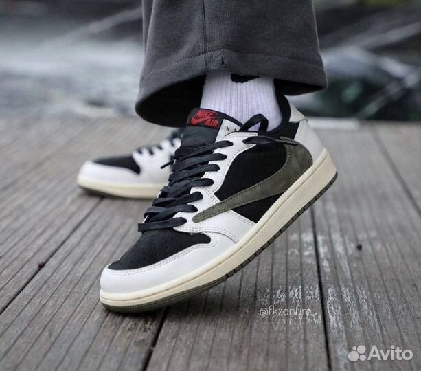 Кроссовки Nike air jordan 1 travis scott