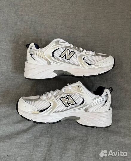 Кроссовки NEW balance 530 Белые