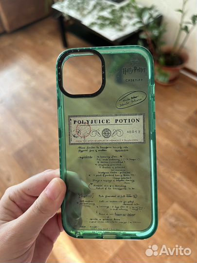 Чехлы на iPhone 11 и 14