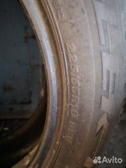 Bridgestone Dueler H/P 225/55 R18 98V