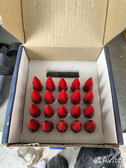 Колесные гайки 12х1.5 пики