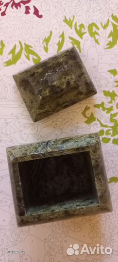 Шкатулка из малахита