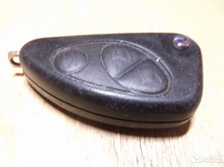 Alfa Romeo 3 button remote key CE0678 550212820008