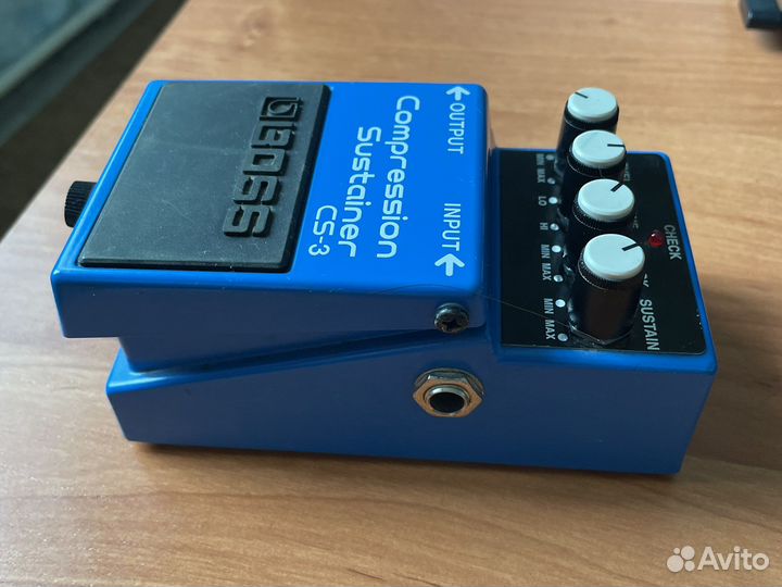 Гитарная педаль boss cs-3