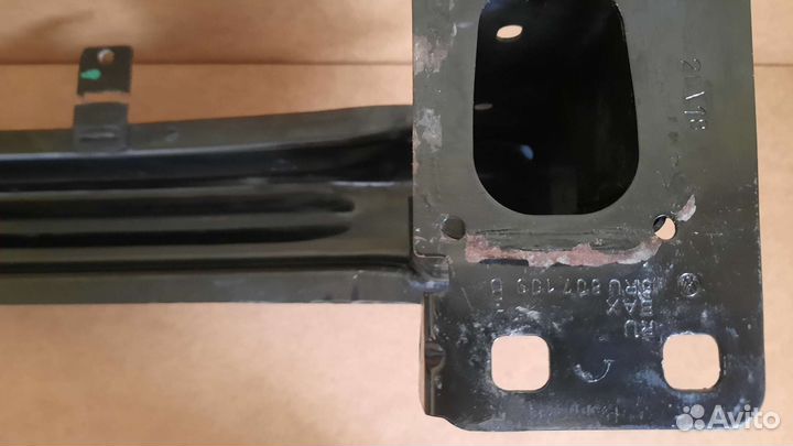 Усилитель переднего бампера volkswagen polo 5