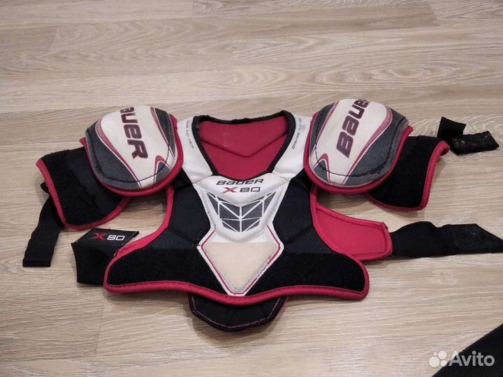 Нагрудник хоккейный bauer
