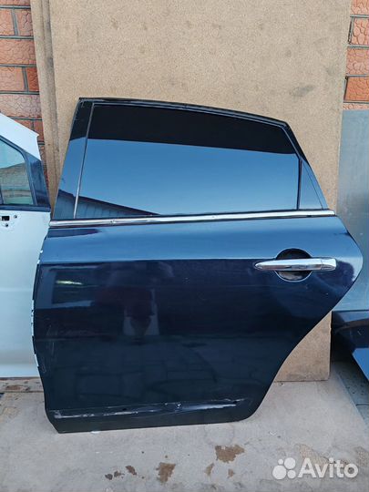 Дверь задеяя левая Nissan Teana