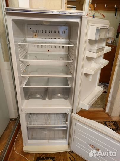 Холодильники и морозильные камеры