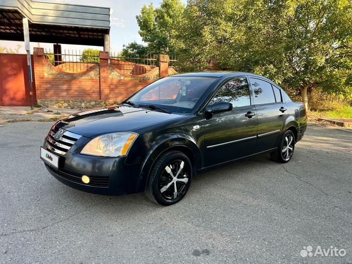 Vortex Estina 2.0 МТ, 2009, 318 000 км