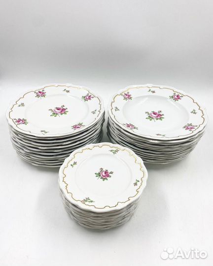 Сервиз столовый на 12 персон Розы Weimar