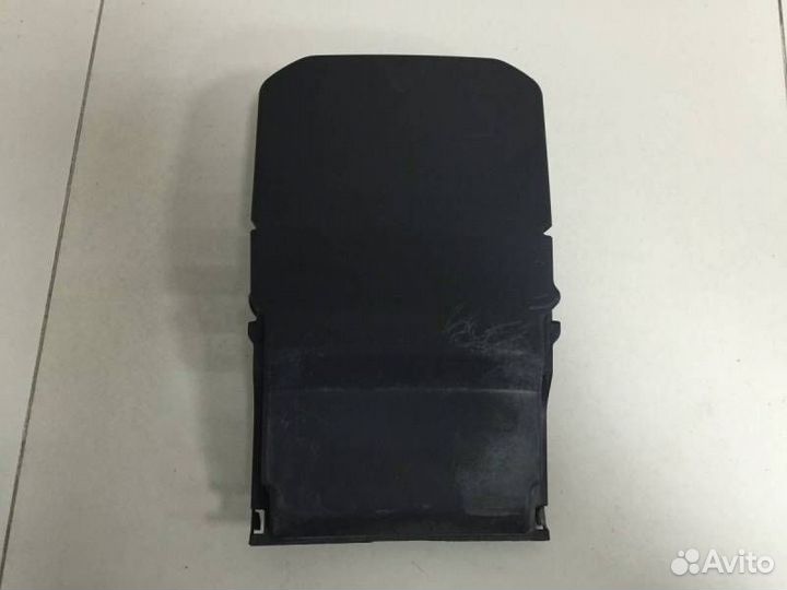 Крышка аккумулятора Ford Focus 2 DB 2008-2011