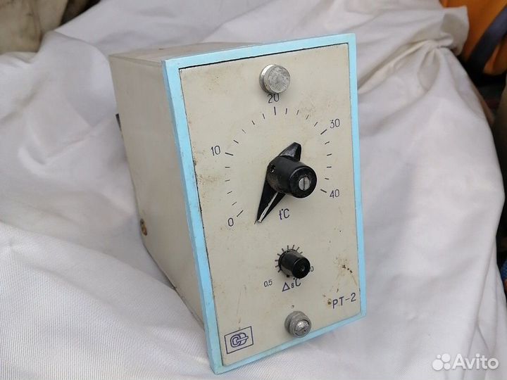 Регулятор температуры рт-2