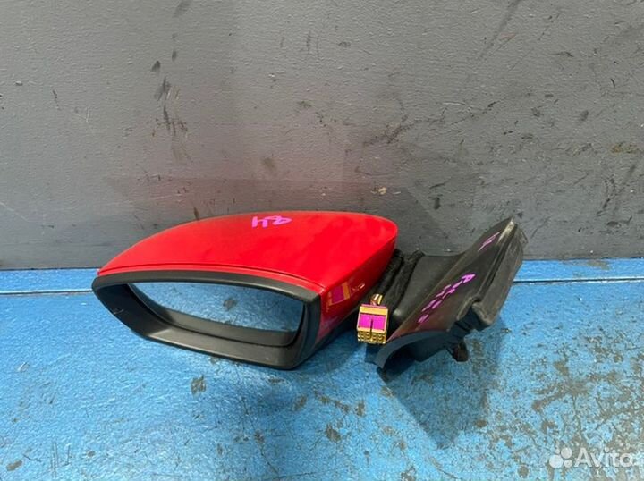 Зеркало левое Volkswagen Polo 5 6R