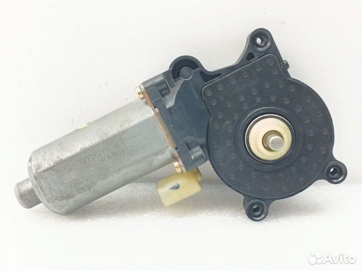 Моторчик стеклоподъемника передний левый Bmw X5