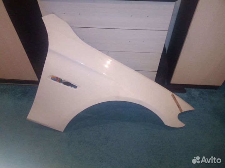 Крыло на BMW 5 легковая