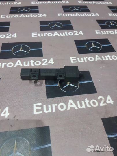 Антенна 4F0909141C Mercedes-Benz E-Class 2003 W211