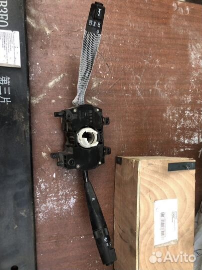 Подрулевой переключатель