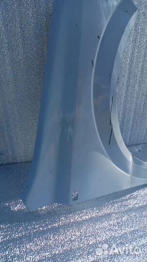 Крыло переднее правое Opel Astra H с дефектом