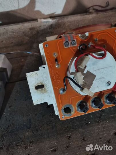 Приборная панель нива 21213