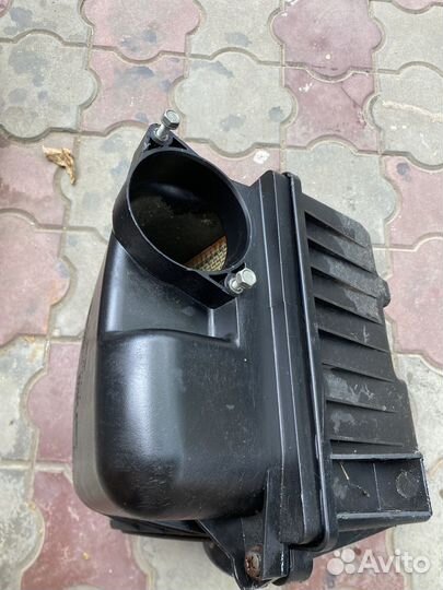 Корпус воздушного фильтра ваз в сборе