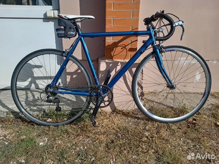 Велосипед шоссейный colnago