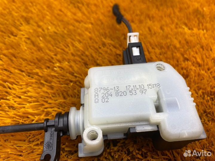 Замок лючка бензобака Mercedes-Benz E-Class W212