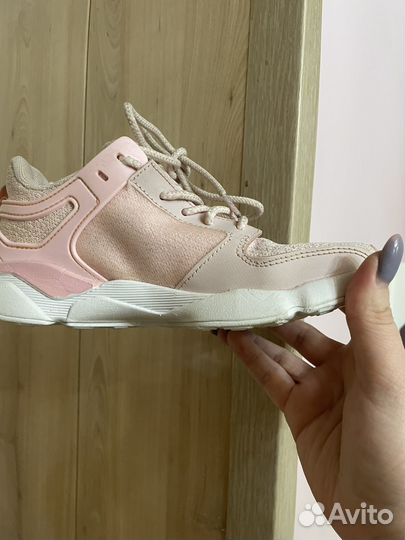 Кроссовки летние