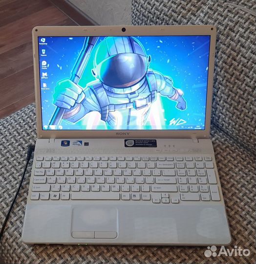 Мощный Sony Vaio (Танки тянет)