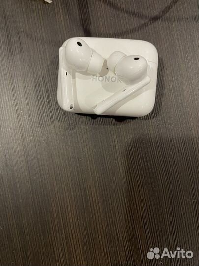 Беспроводные наушники