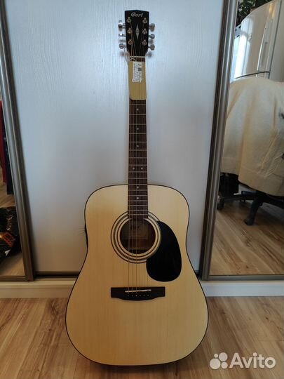 Акустическая гитара Cort ad810