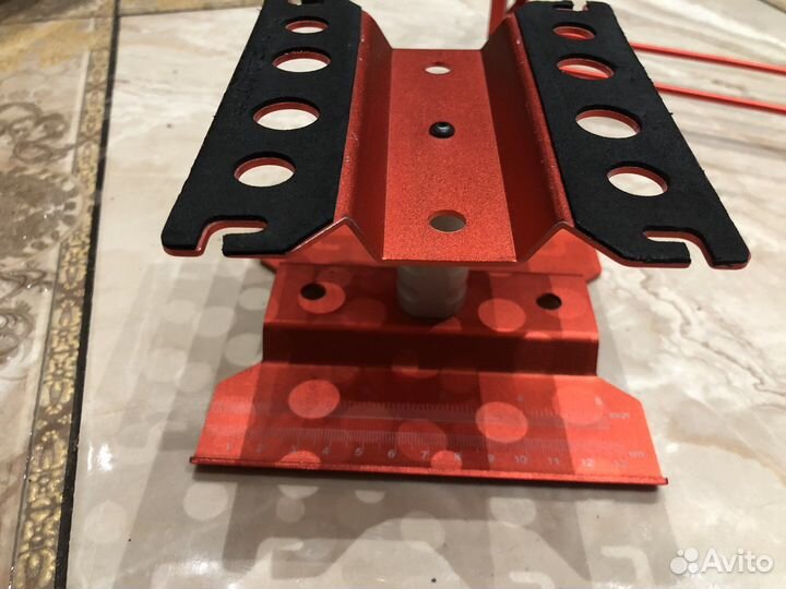 Подставка для rc моделей 1:10 и стелаж для колес