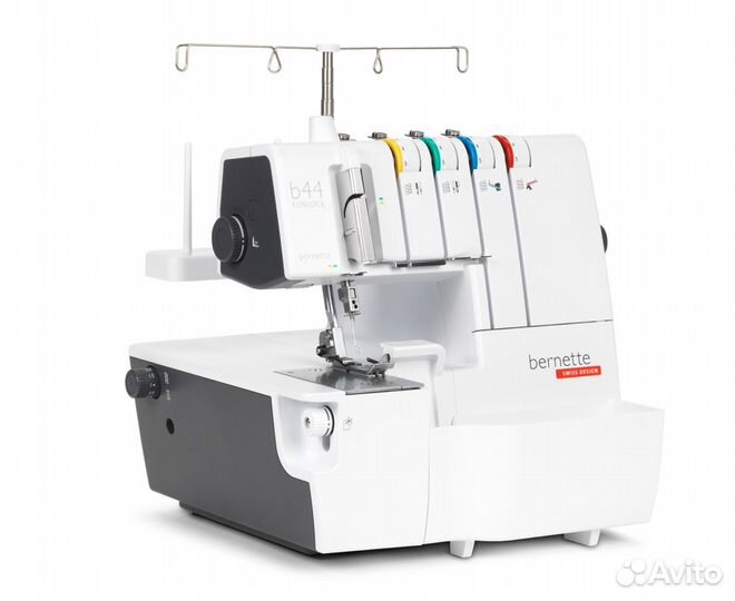 Оверлок Bernette B44
