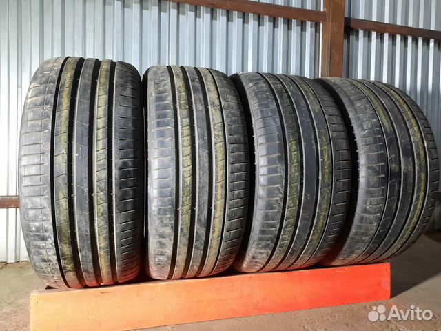 Pirelli P Zero PZ4 275/40 R20 и 315/35 R20