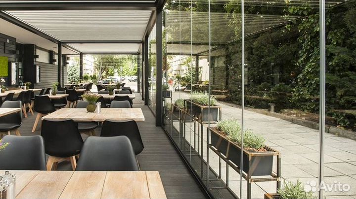 Безрамное остекление кафе и ресторанов