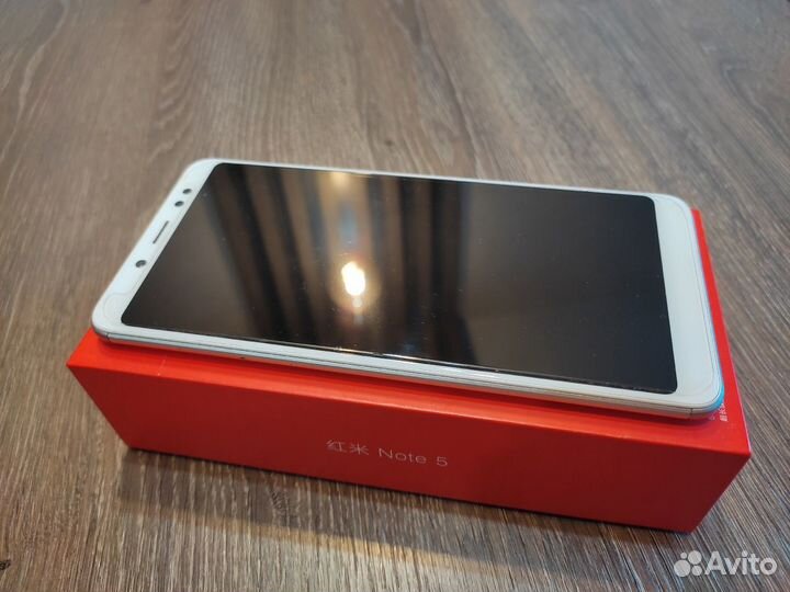 Xiaomi Redmi Note 5 на 6Gb оперативы и 64 памяти