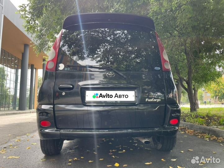 Toyota Funcargo 1.3 AT, 1999, 240 000 км