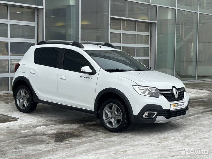 Renault Sandero Stepway 1.6 AT, 2021, 87 000 км