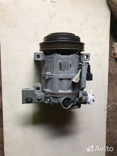 Компресор кондиционера на нисан