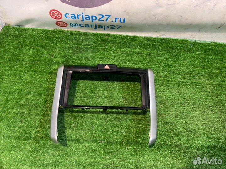 Рамка магнитолы(7) Toyota Corolla Fielder NRE161