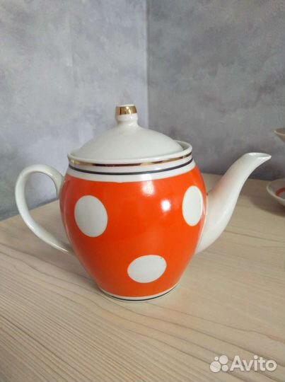 Чайный сервиз горох
