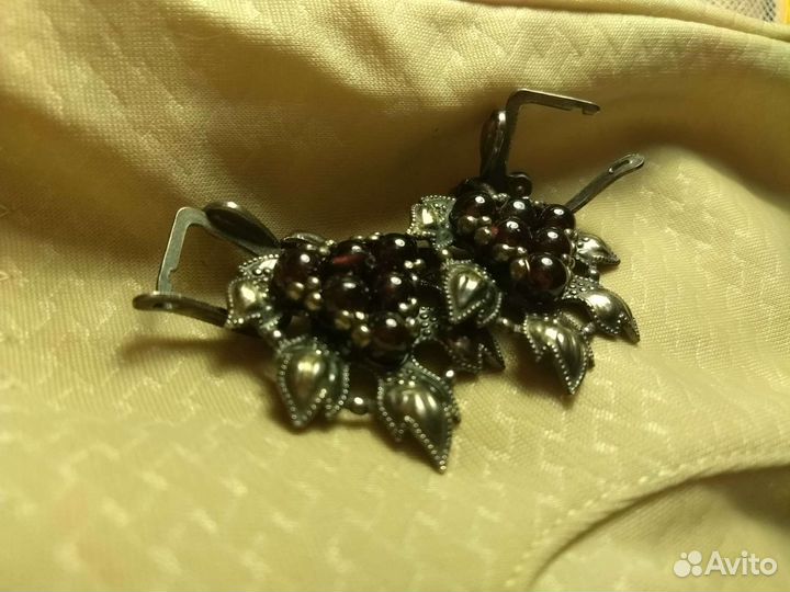 Серьги с гранатом