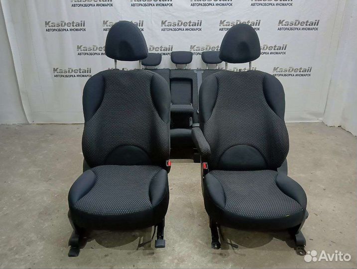 Комплект сидений Nissan Note E11
